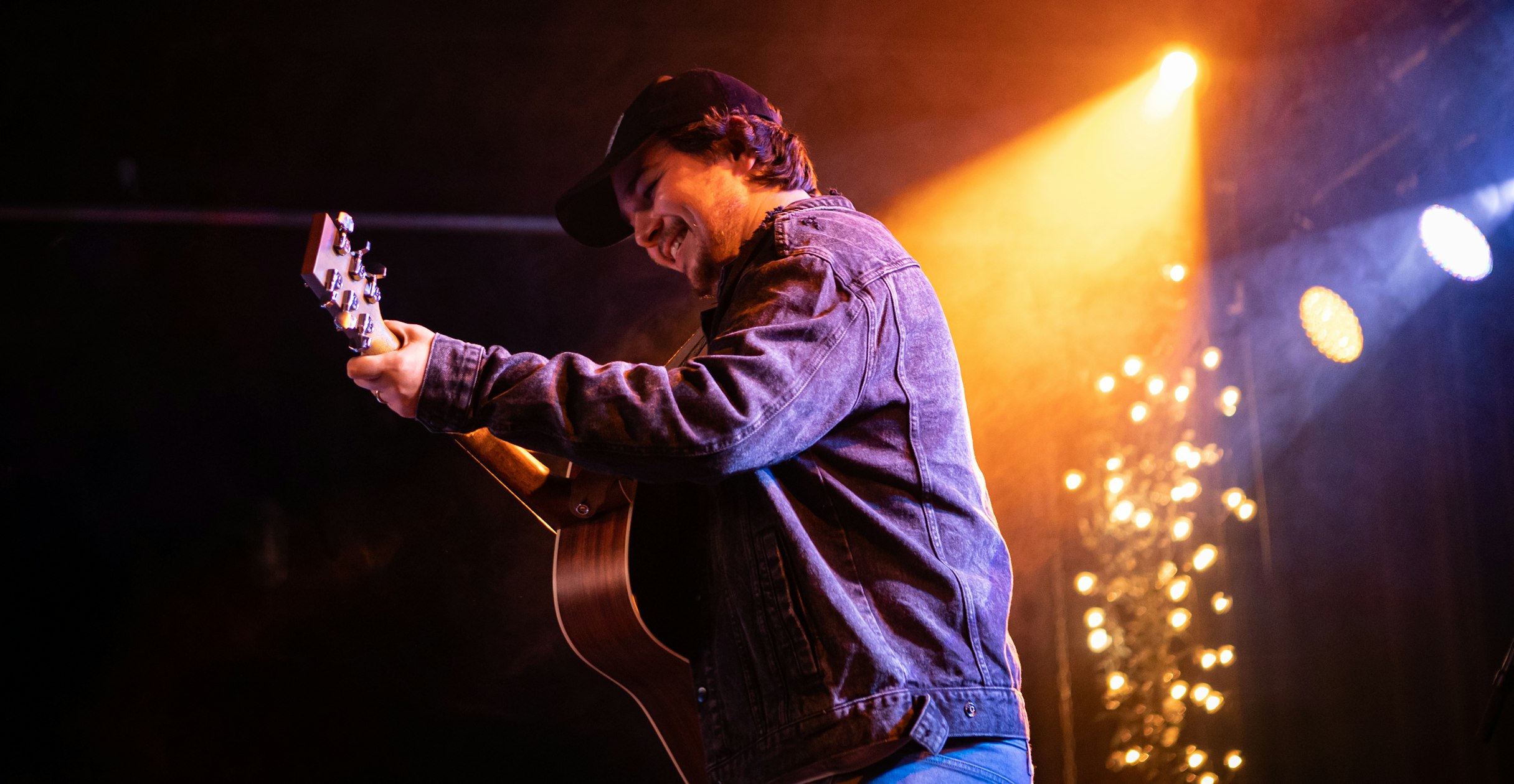 Tommy Prine | Seated